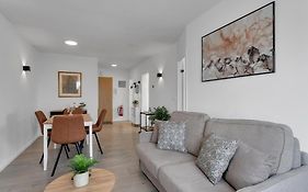 Lovely 1 Bedroom Apartment - Perfect Panorama View